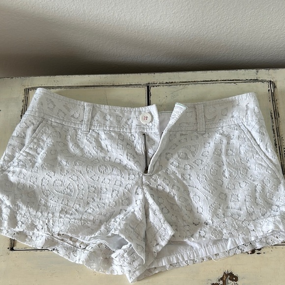 Lilly Pulitzer Pants - Lilly Pulitzer Walsh White Shorts
